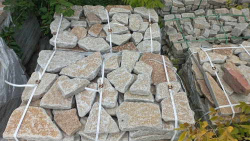 Плитняк гранитный галтованный купить в Химках