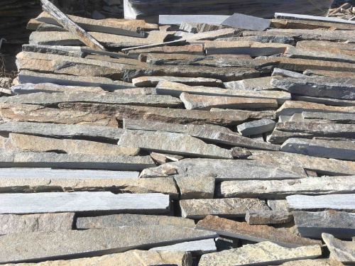 Горбушка златолит мультиколор для облицовки купить в Химках