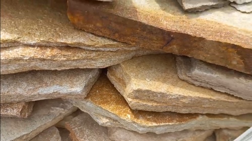 Плитняк златолит жёлтый золотистый для отмостки купить в Химках