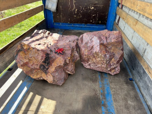 Ландшафтные глыбы красно-фиолетовые 200-1000 килограмм купить в Химках