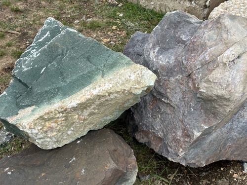 Камни для ландшафтного дизайна зелёные 10-60 килограмм купить в Химках