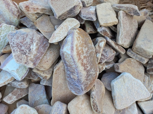 Златолит жёлтый, жёлто-зелёный глыбки и валуны для ланшафтного дизайна купить в Химках