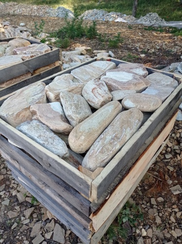 Златолит жёлтый, жёлто-зелёный глыбки и валуны для ланшафтного дизайна купить в Химках