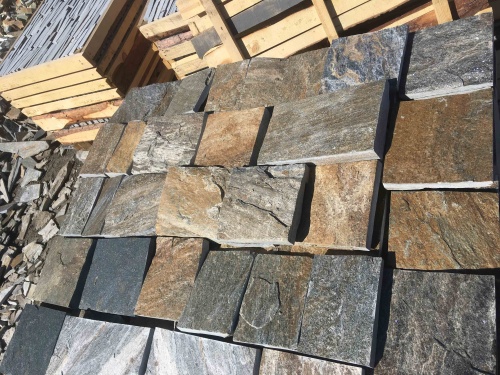 Плитка пилёная златолит Уральский для цоколя, отмостки купить в Химках