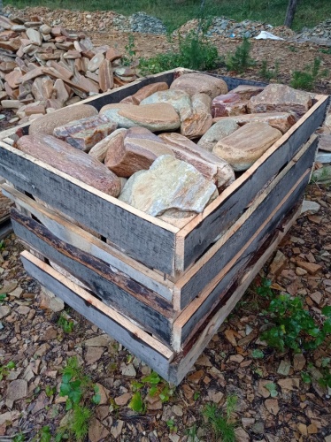 Златолит жёлтый, жёлто-зелёный глыбки и валуны для ланшафтного дизайна купить в Химках