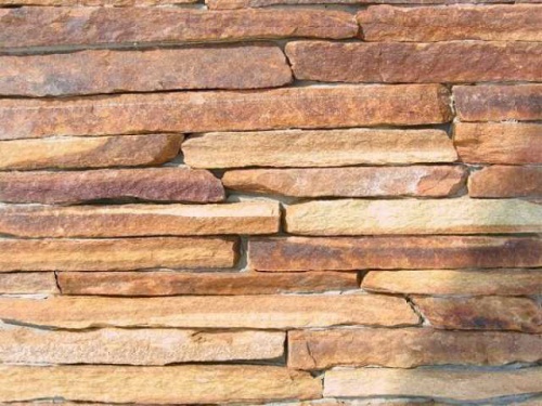 Горбушка златолит золотистый для облицовки купить в Химках