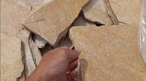 Плитняк златолит жёлтый золотистый для отмостки купить в Химках