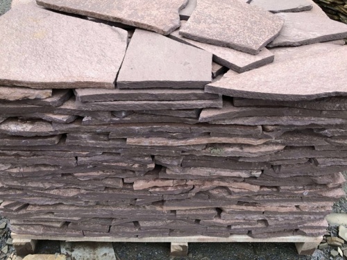 Плитняк лемезит бордовый для облицовки цоколя 20-25 мм  купить в Химках