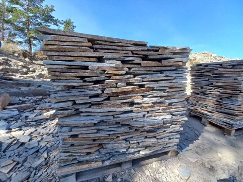 Плитняк златолит серебристый для фасада купить в Химках