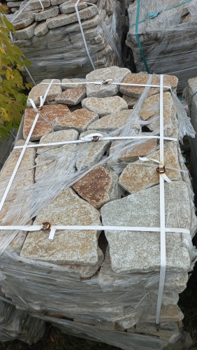 Плитняк галтованный гранитный для ландшафтного дизайна купить в Химках